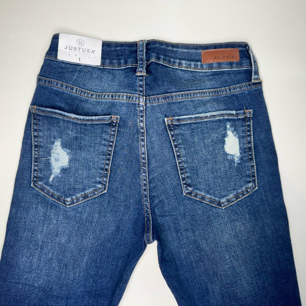 JUSTUSA‎ Women's Distressed Cropped Skinny Blue Jeans